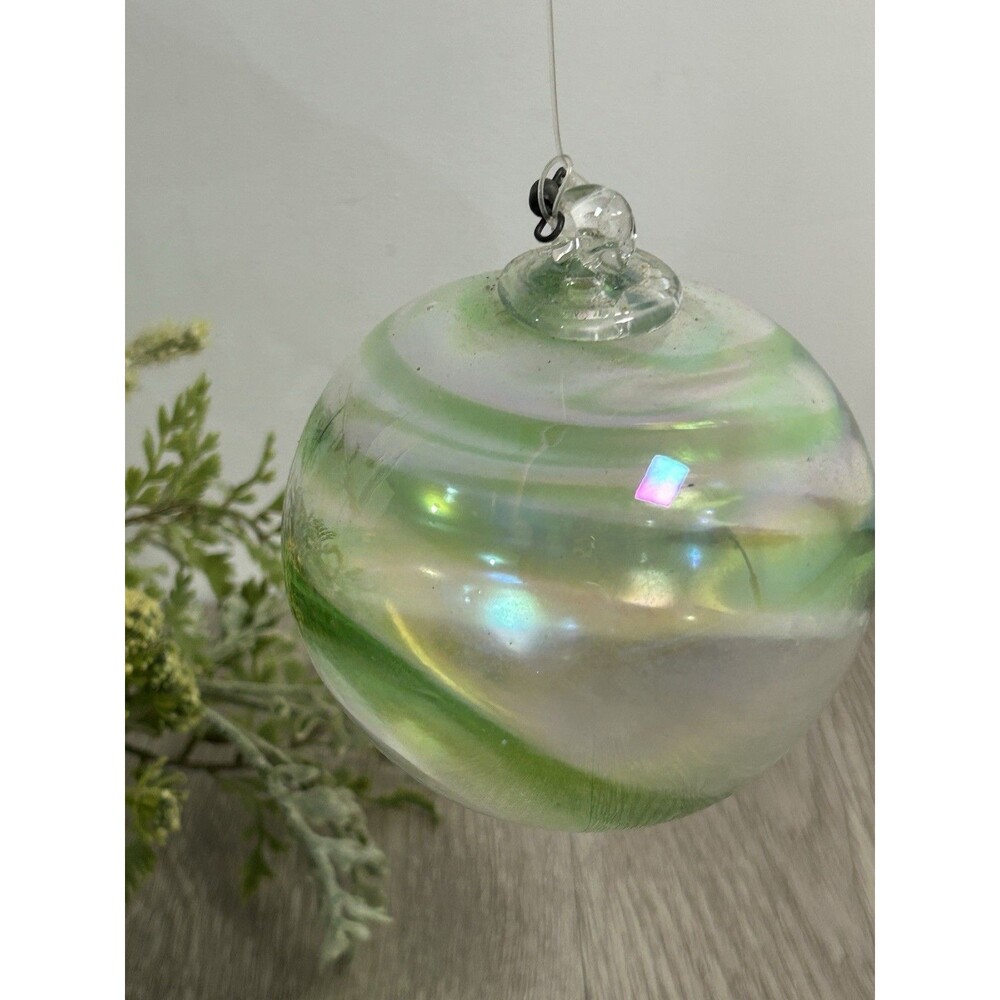 VTG Hand Blown Art Glass Orb Ball Ornament Christmas Sun Catcher 4" Green Swirl